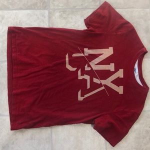 Old navy tee